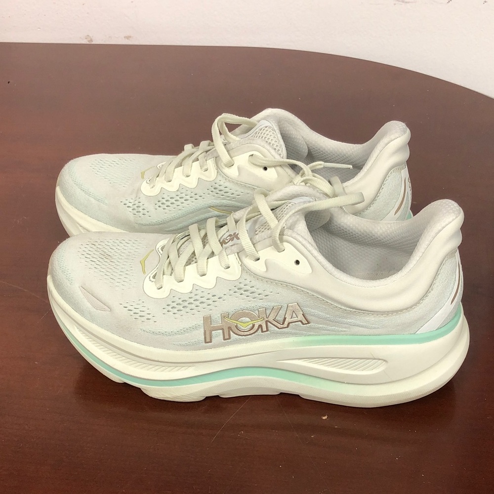 Hoka Bondi 9 sneakers sz 9.5B